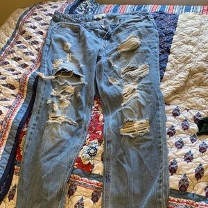 Distresed jeans